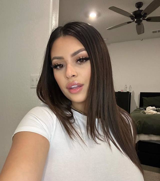 I'm a professional massage therapist, I help in reducing pain, muscle soreness and muscle tension, for heavenly relaxation. I'm a professional massage therapist, I help in reducing pain, muscle soreness and muscle tension, for heavenly relaxation.